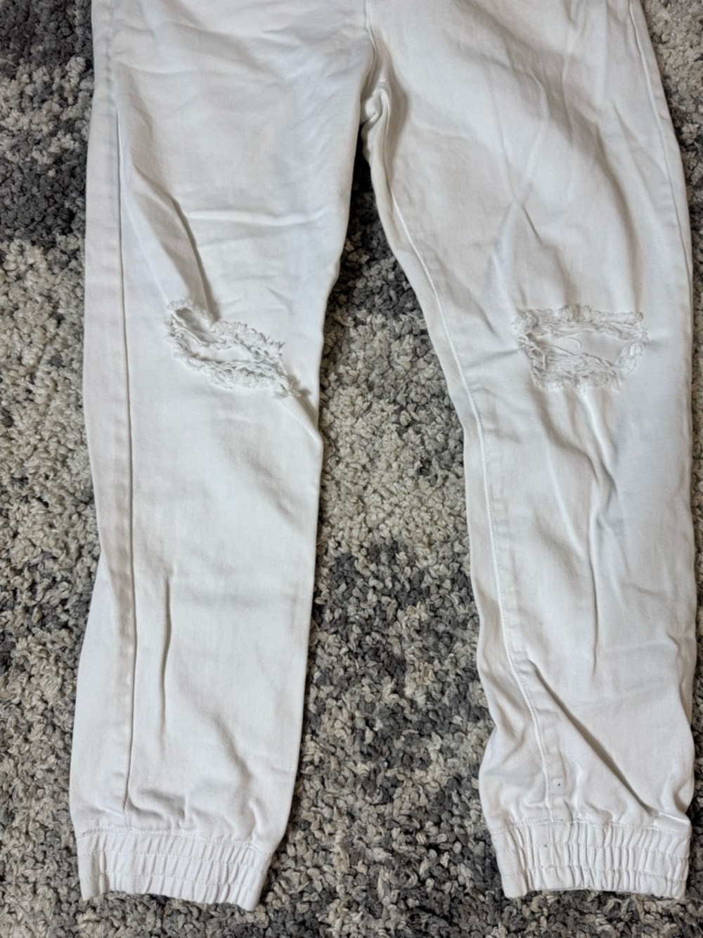 Forever 21Men, Men’s White Distressed Denim Jogger Pants Overalls, US Size: 32 - Picture 5 of 14